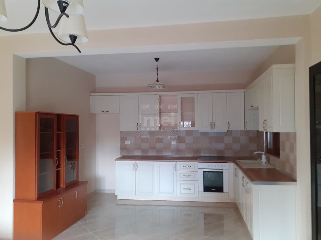 Ne Don Bosko Jepet Apartament 1+1 Me Qira.