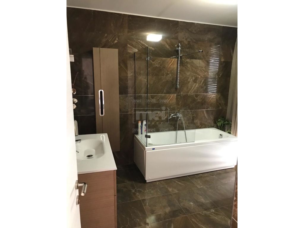 Kompleksi Nobis, Jepet me Qira Apartament 2+1