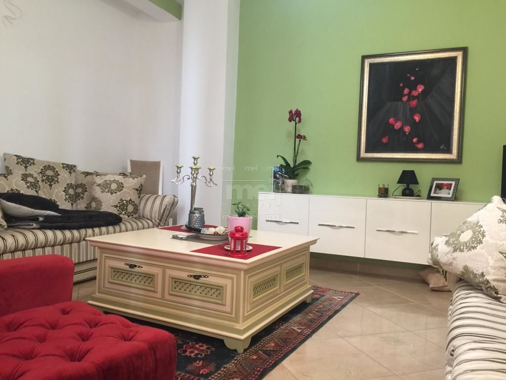 Kodra e Diellit, Shitet Apartament 1+1
