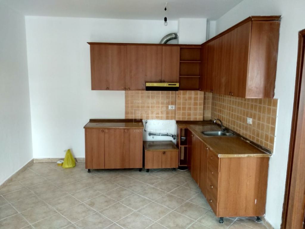 JEPET ME QIRA APARTAMENT 2+1 BOSH, ASTIR.