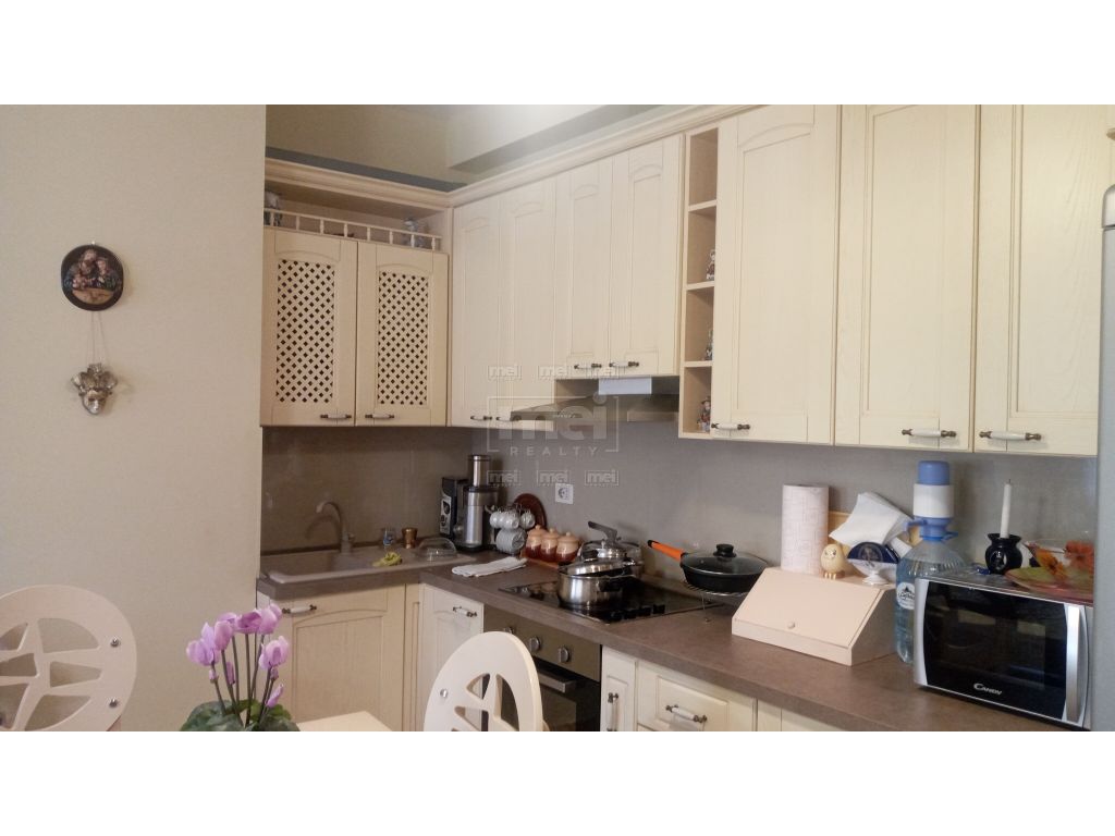 Shitet apartament 2+1 prane Tregut elektrik
