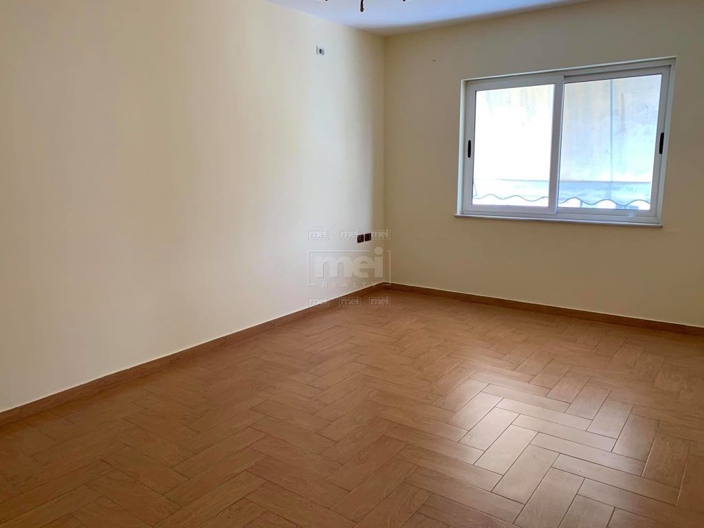 Vasil Shanto, Shitet Apartament 1+1