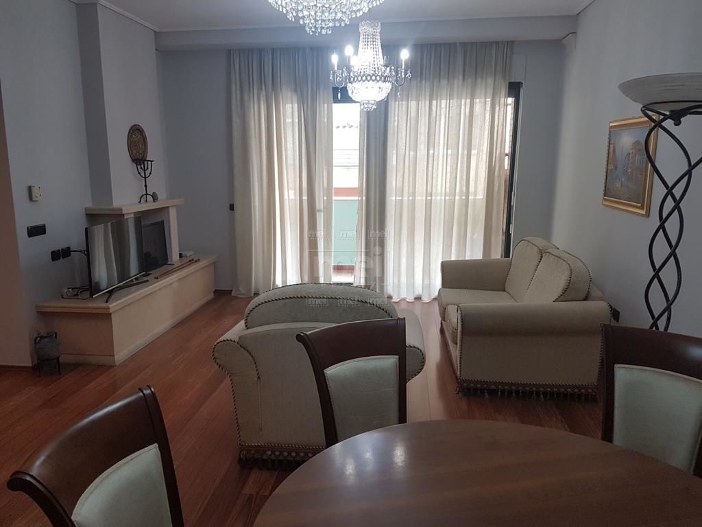 Bllok, Jepet me Qira Apartament 2+1