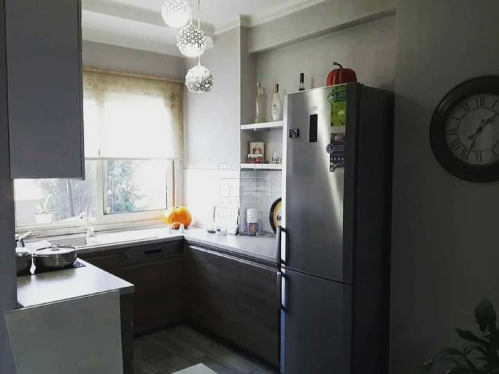 Shitet Apartament 2+1+Verande tek Golden Park