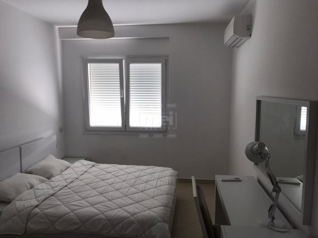 Tek Zogu Zi Jepet Super Apartament Me Qera 2+1
