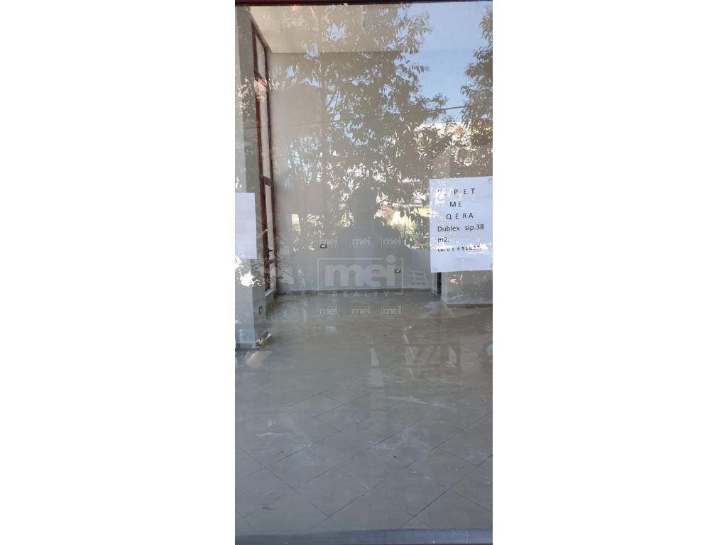 Jepet Me Qira Dyqan Te Tregu Elektrik.