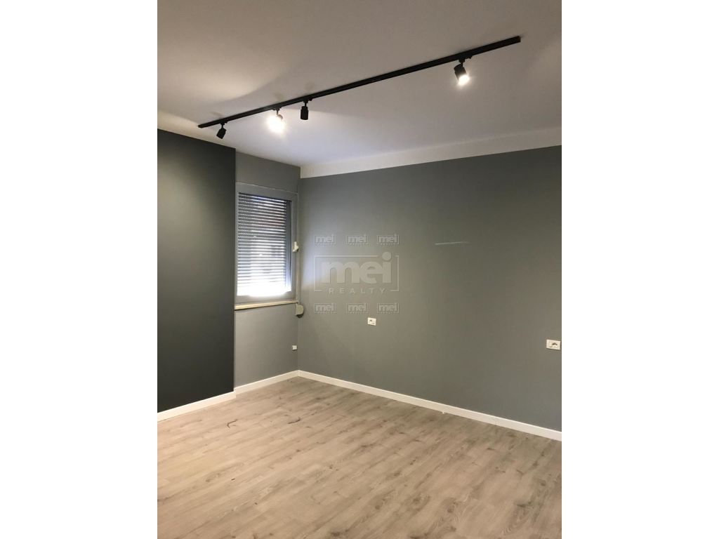 Tek Stadiumi Dinamo Shitet Apartament 2+1