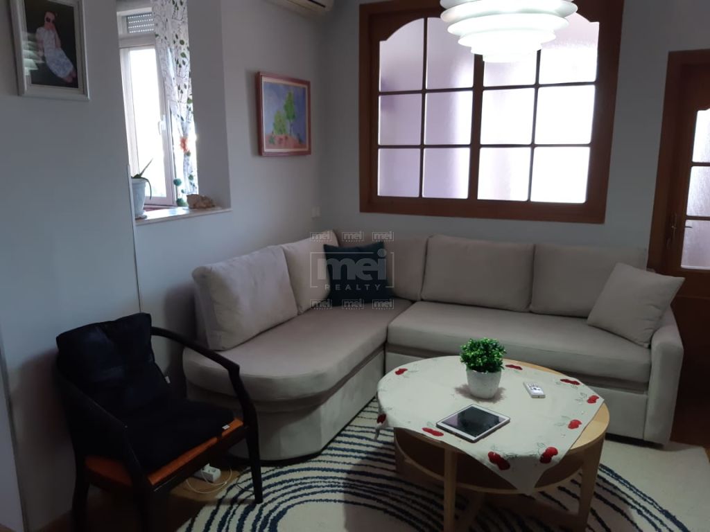 SHITET APARTAMENT 2+1 TIRANA E RE, PRANE SHKOLLES BESNIK SYKJA, PJESERISHT I MOBILUAR