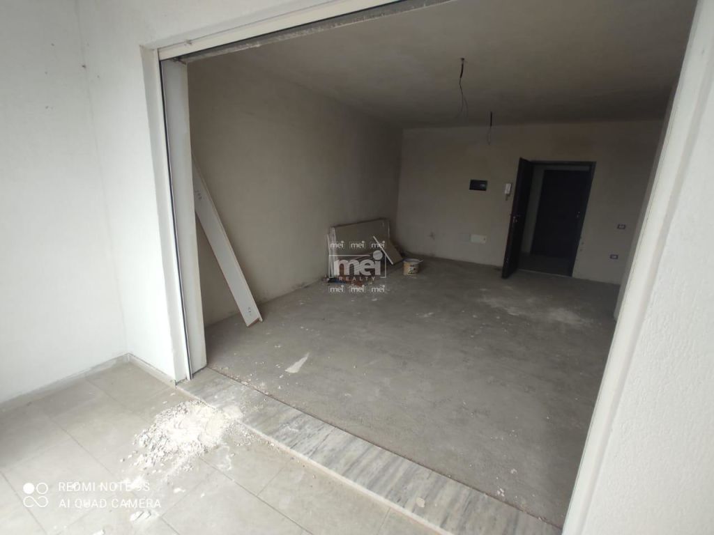 SHITET APARTAMENT 2+1 PRANE HOTEL PALACE, PLAZH