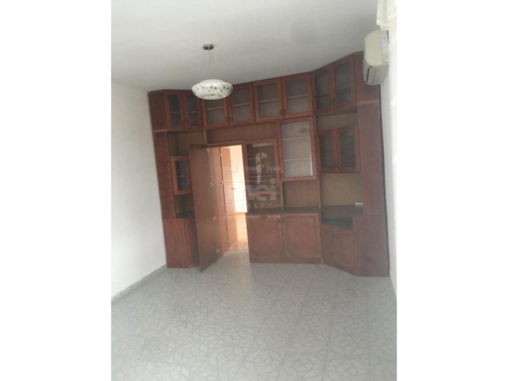 Shitet Apartament 2+1, Tek Rruga Mine Peza.