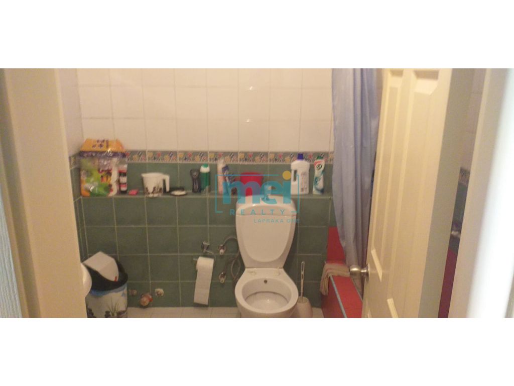 Shitet Apartament 2+1+2 Te Blloku Gintash!