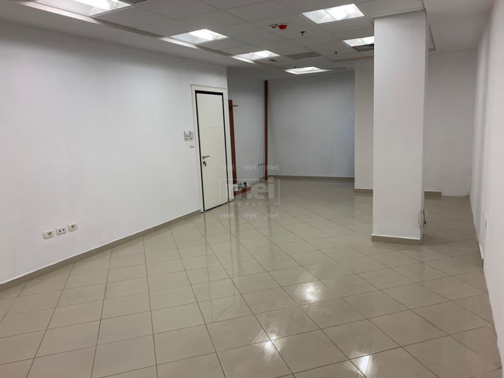 Jepet Ambient Komercial Me Qira Ne Qender Te Tiranes
