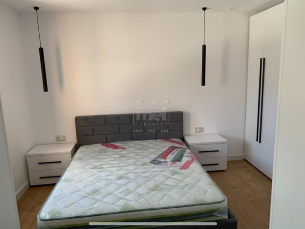 Jepet me Qira Apartamenti 1+1 tek Blv Zogu i Pare