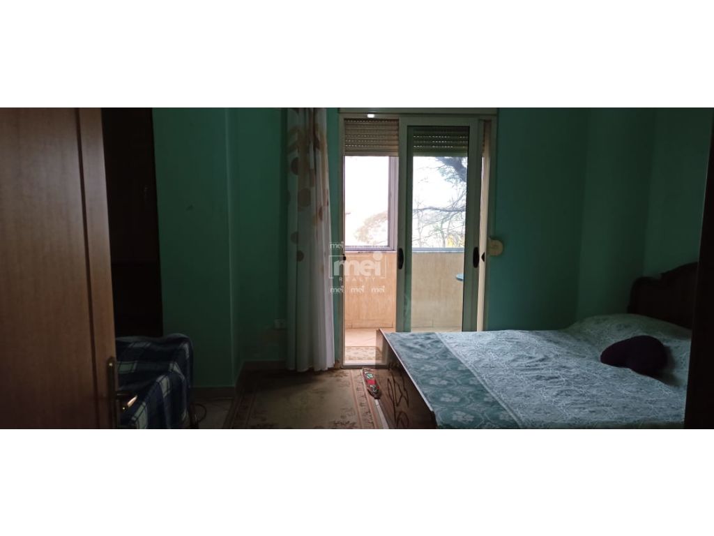 SHITET APARTAMENT 2+1 TEK VILA E ZOGUT