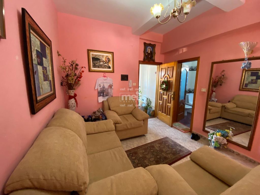 SHITET APARTAMENT TEK STACIONI I TRENIT