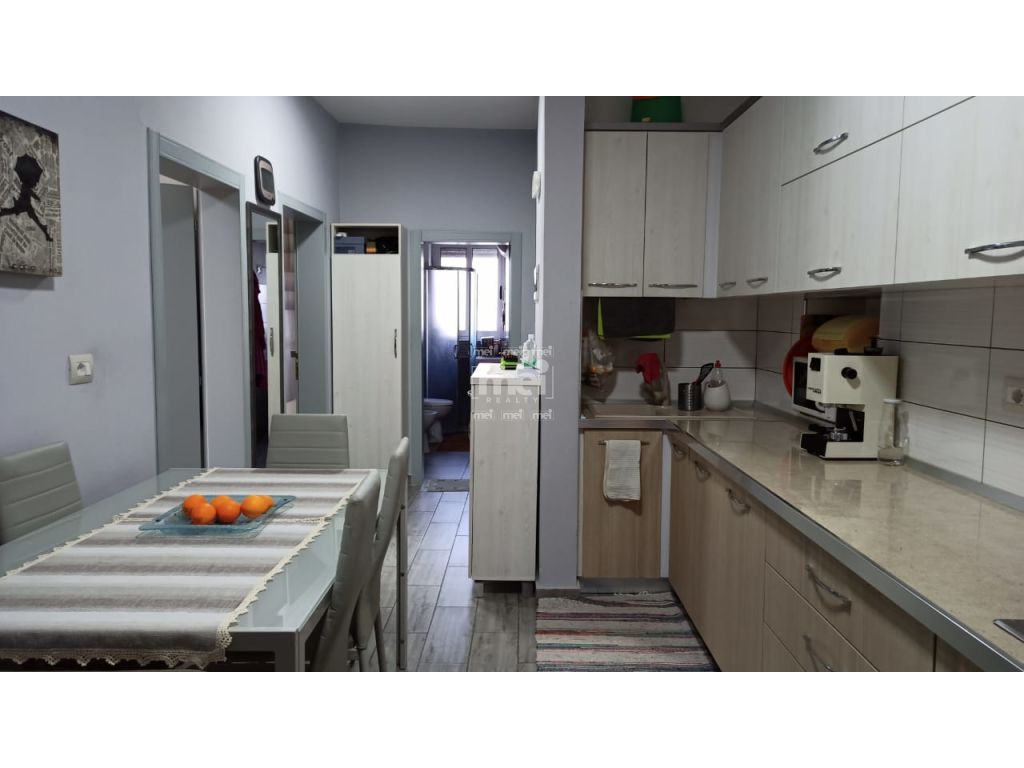 SHITET APARTAMENT 2+1 NE BULEVARDIN KRYESOR DYRRAH