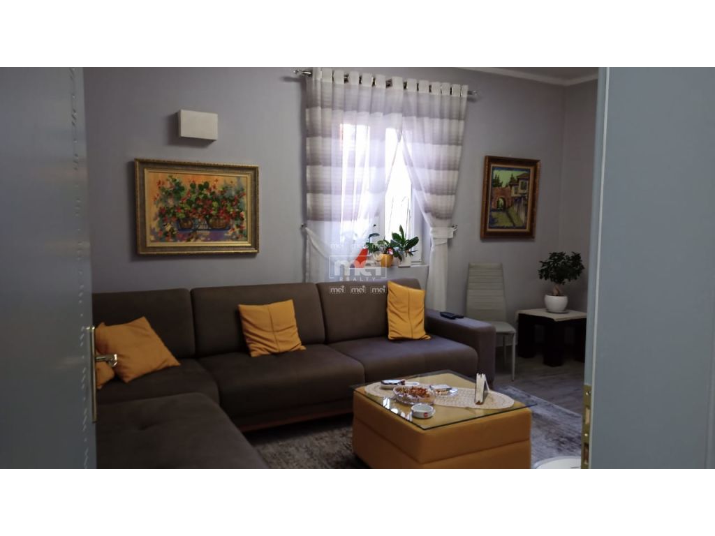 SHITET APARTAMENT 2+1 NE BULEVARDIN KRYESOR DYRRAH