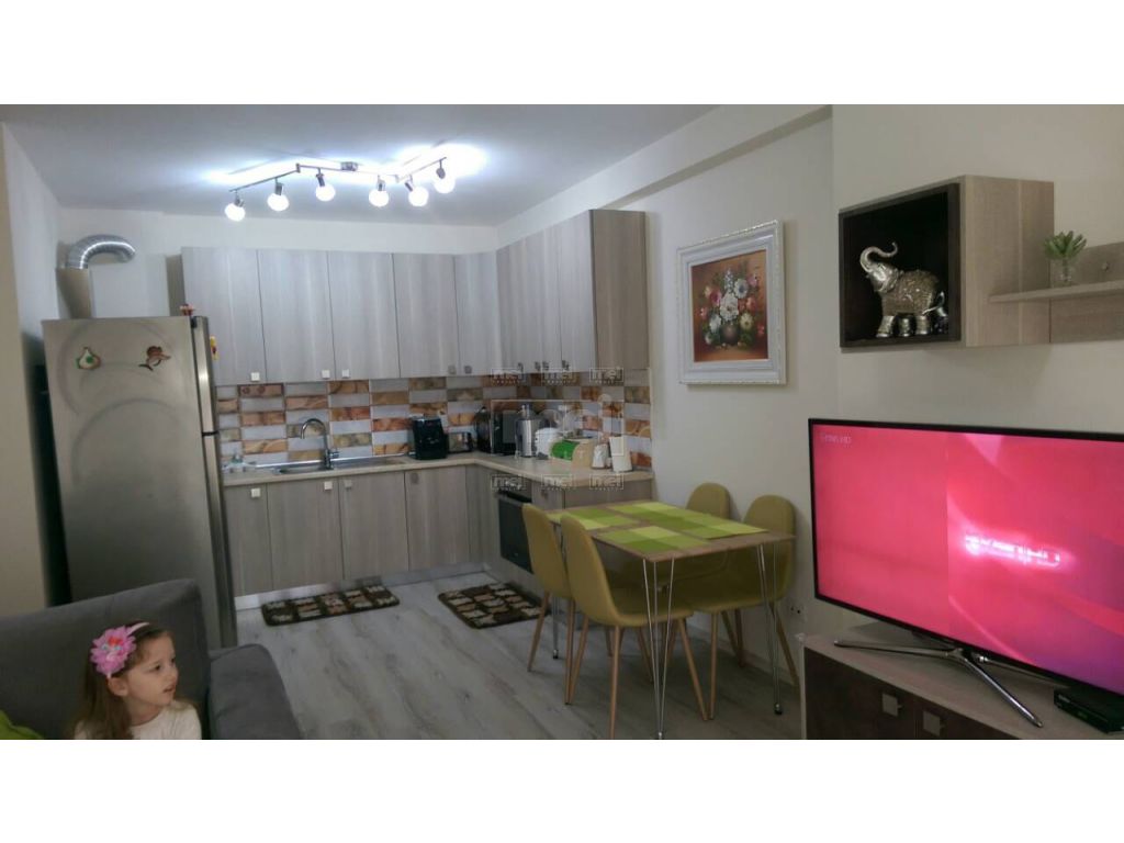 Shitet Apartament 2+1+2 tek Kompleksi Home Plane tek Rruga Frosina Plaku.