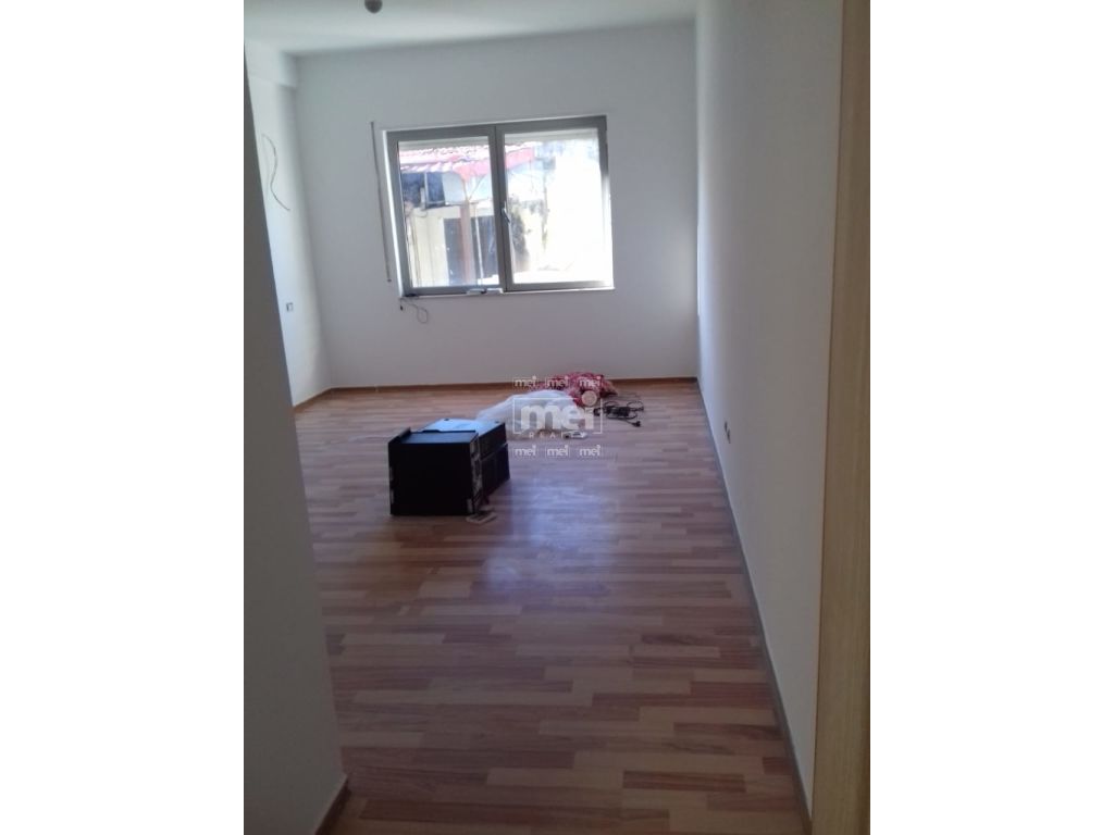 SHITET APARTAMENTI 2+1 NE QENDER TE DURRESIT