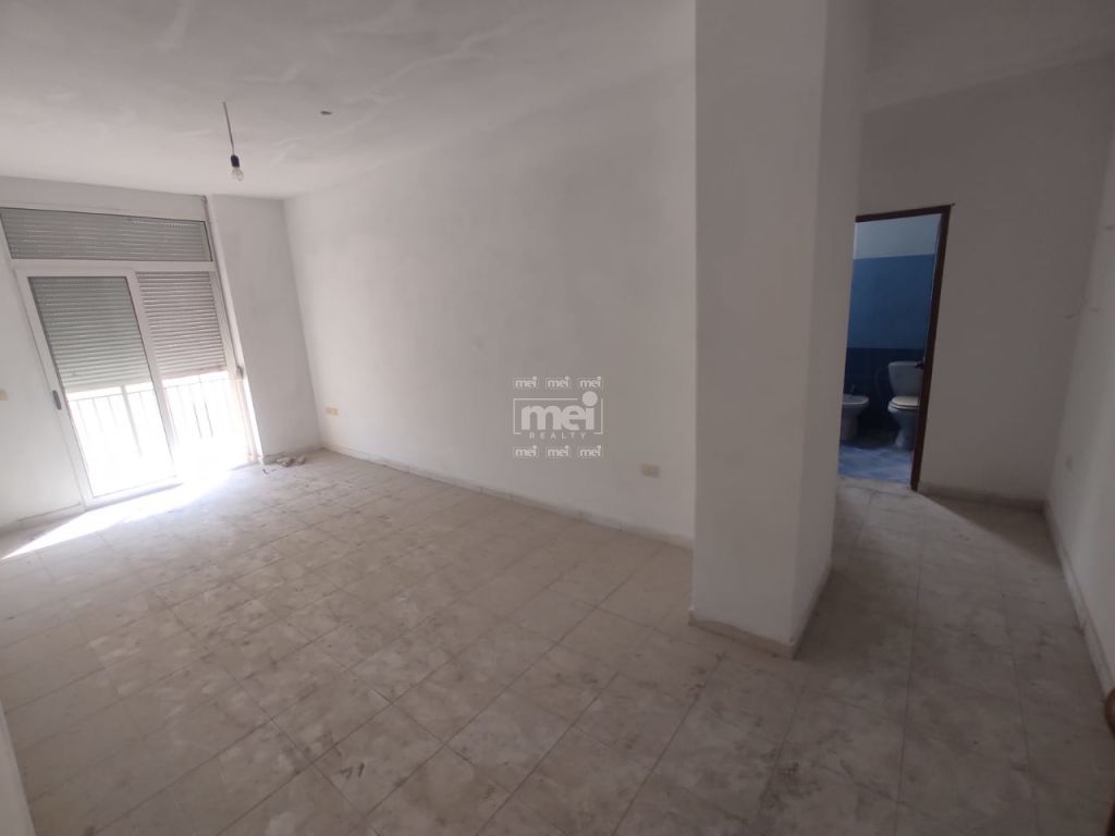 SHITET APARTAMENT 1+1 NE ILIRIA, PLAZH