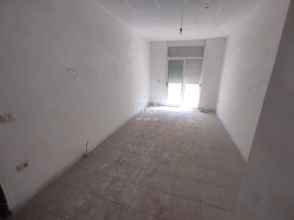 SHITET APARTAMENT 1+1 NE ILIRIA, PLAZH