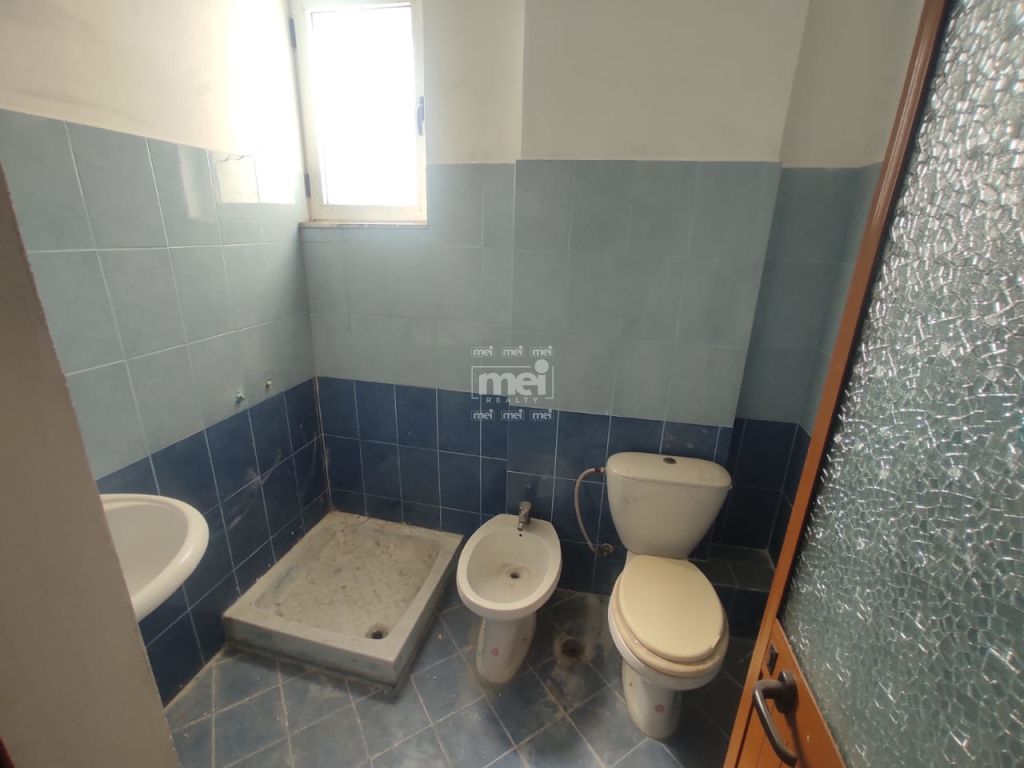 SHITET APARTAMENT 1+1 NE ILIRIA, PLAZH