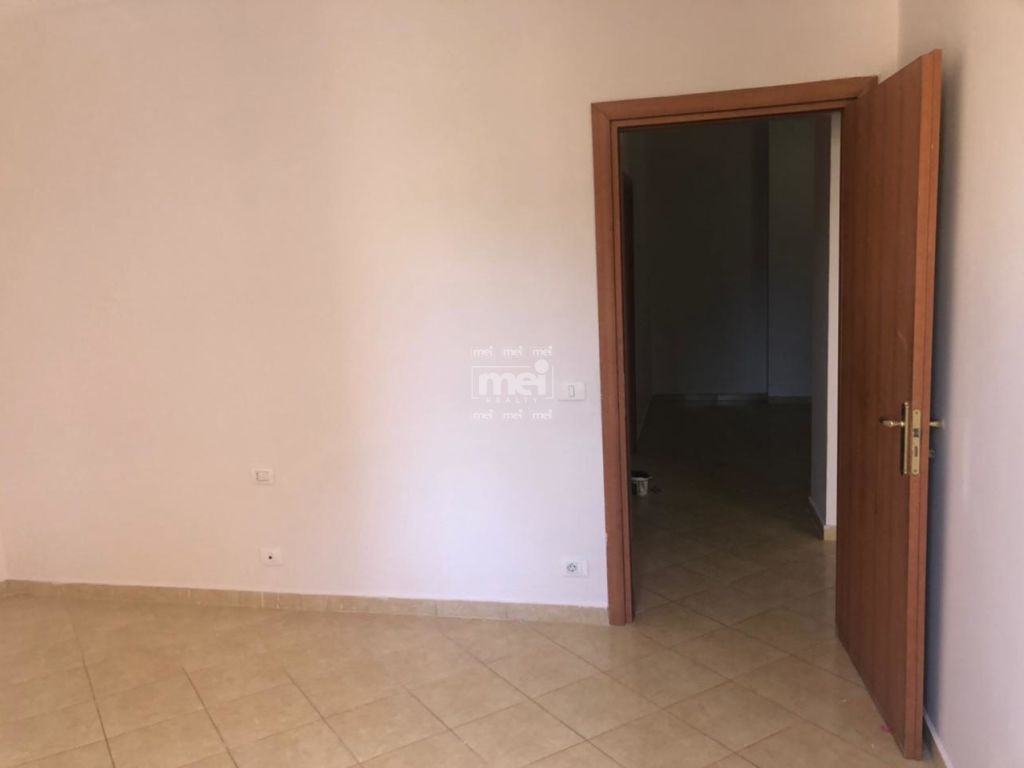 JEPET ME QIRA APARTAMENT 2+1 PRANE KOPSHTIT SOTIR NOKA 3