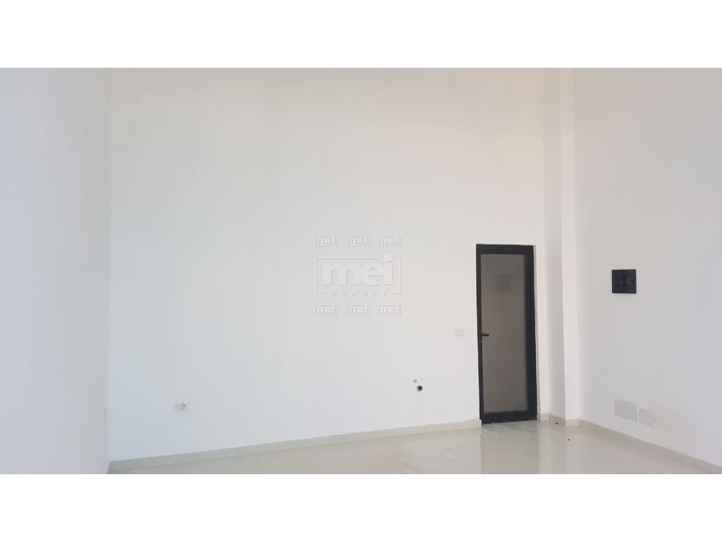 Jepet Me Qira Ambient Komercial Ne Don Bosko
