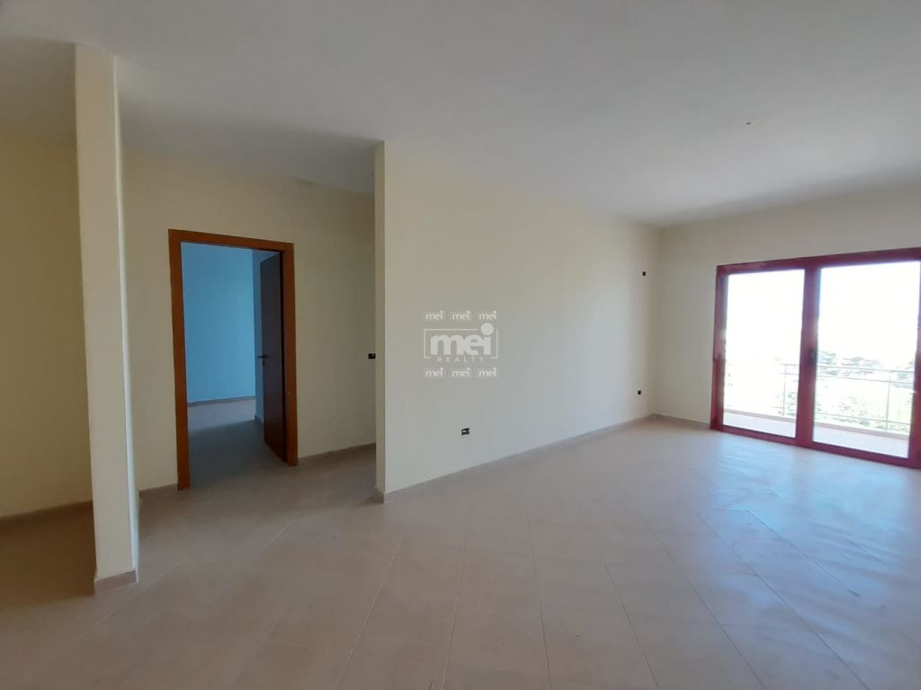 SHITET APARTAMENT 2+1 NE PLAZH