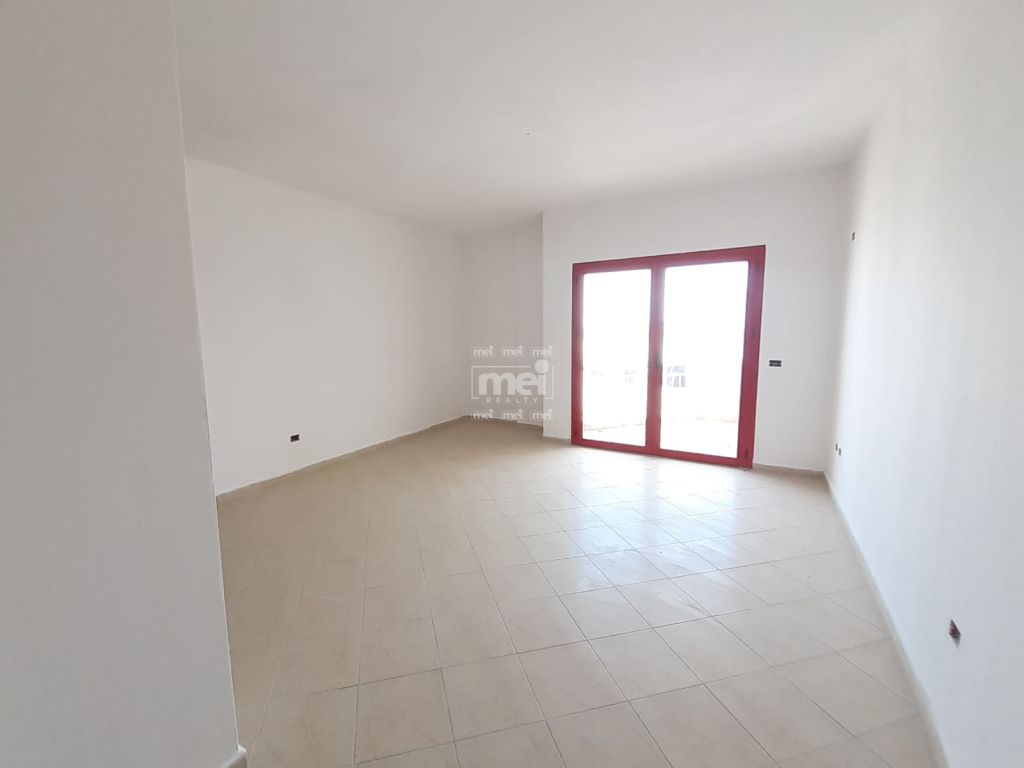 SHITET APARTAMENT 2+1 NE PLAZH