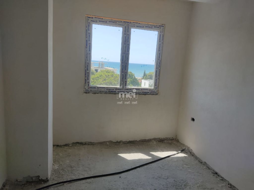 SHITET APARTAMENT 1+1 ME PAMJE NGA DETI PRANE HOTEL GRINT
