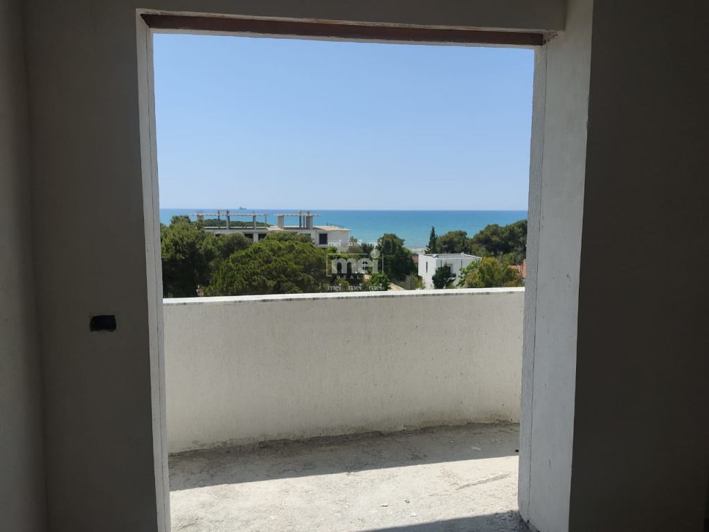 SHITET APARTAMENT 1+1 ME PAMJE NGA DETI PRANE HOTEL GRINT