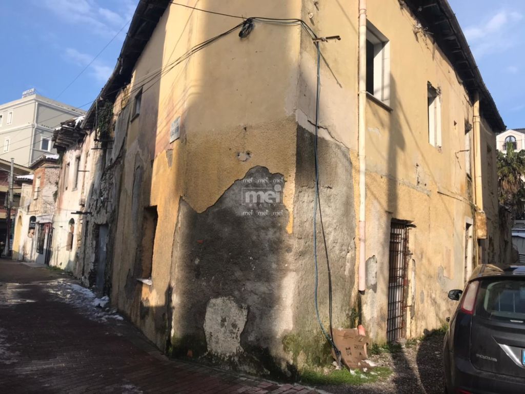 SHITET NDERTESA 2 KATESHE NE BULEVARD