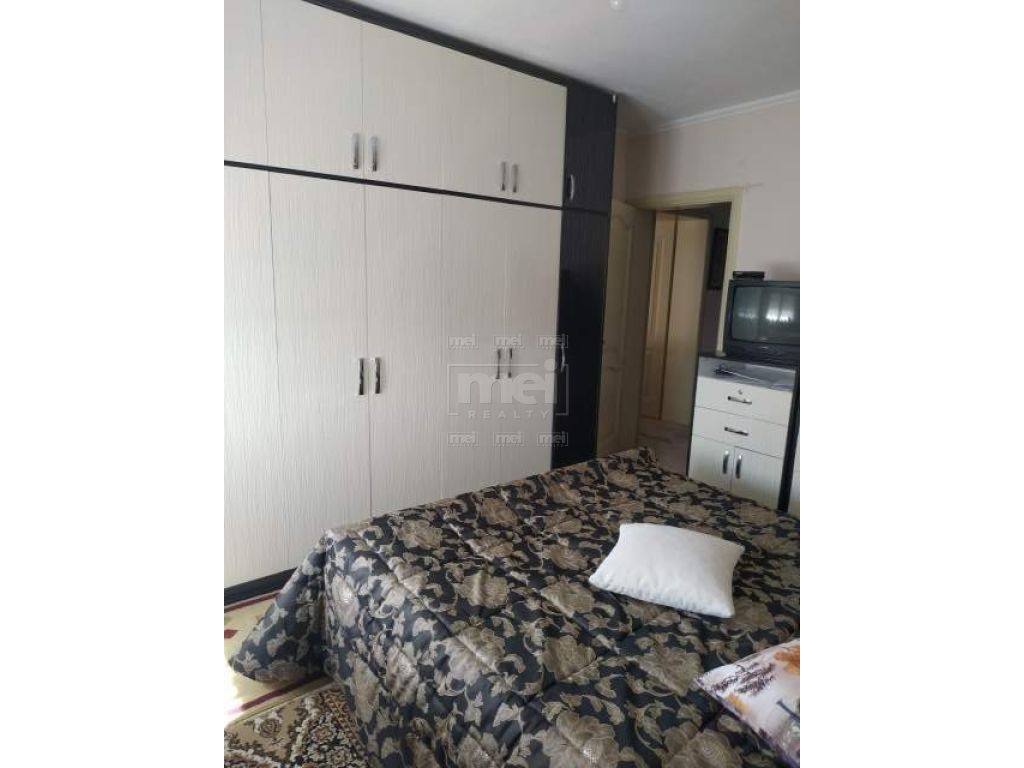 Shitet Apartament 2+1 Tek Rruga Llazi Miho