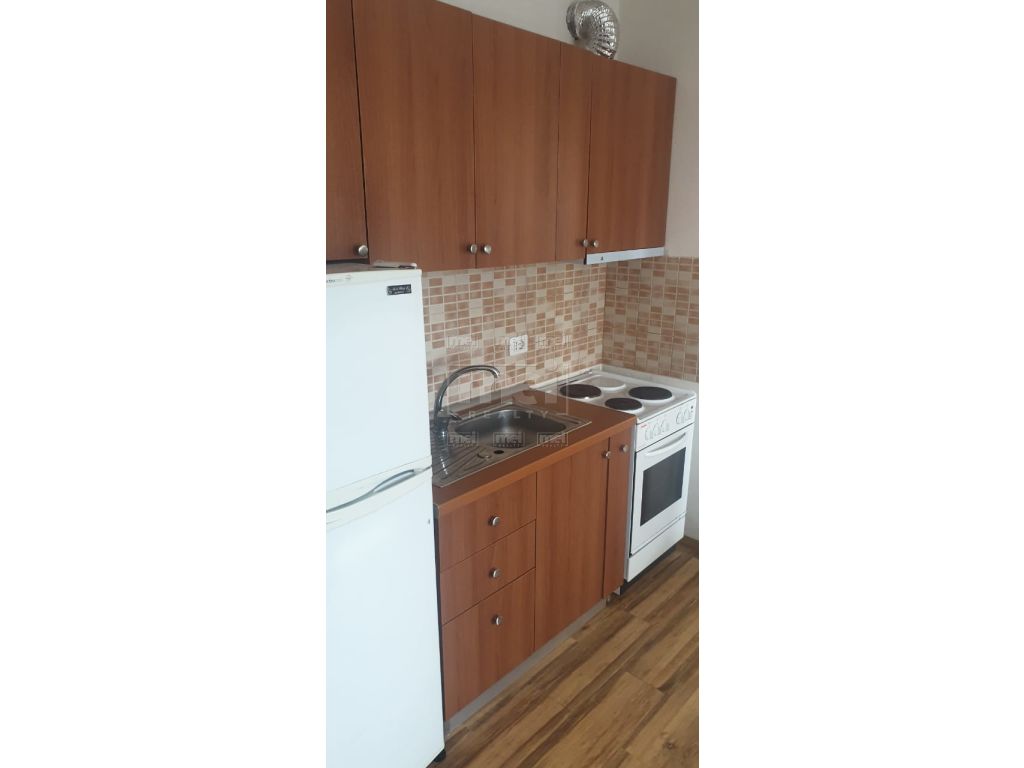 Jepet me Qera apartament 1+1,Tregu Elektrik