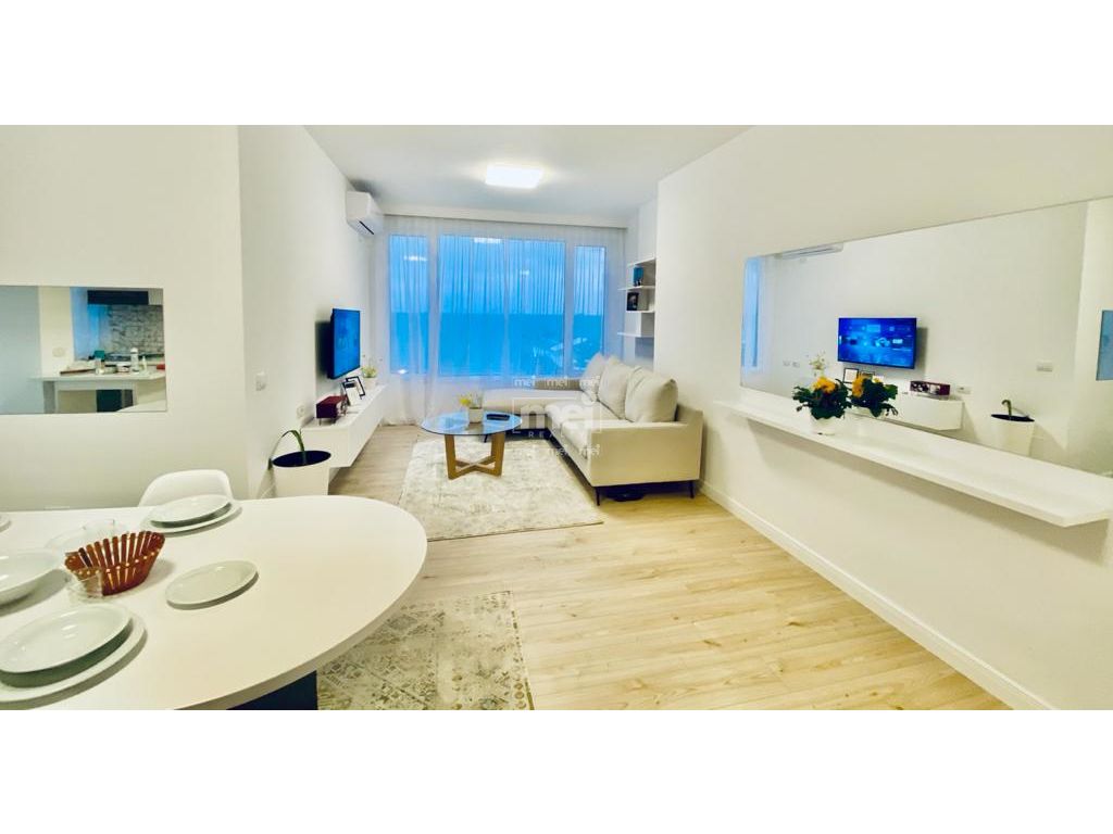 SHITET APARTAMENT 1+1 ME PAMJE NGA DETI NE PLAZH