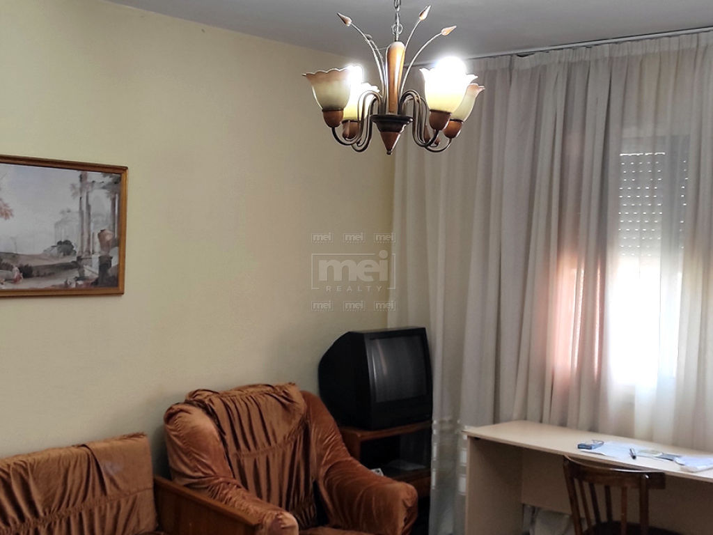 Shitet Apartamenti 1+1 Ne Laprake