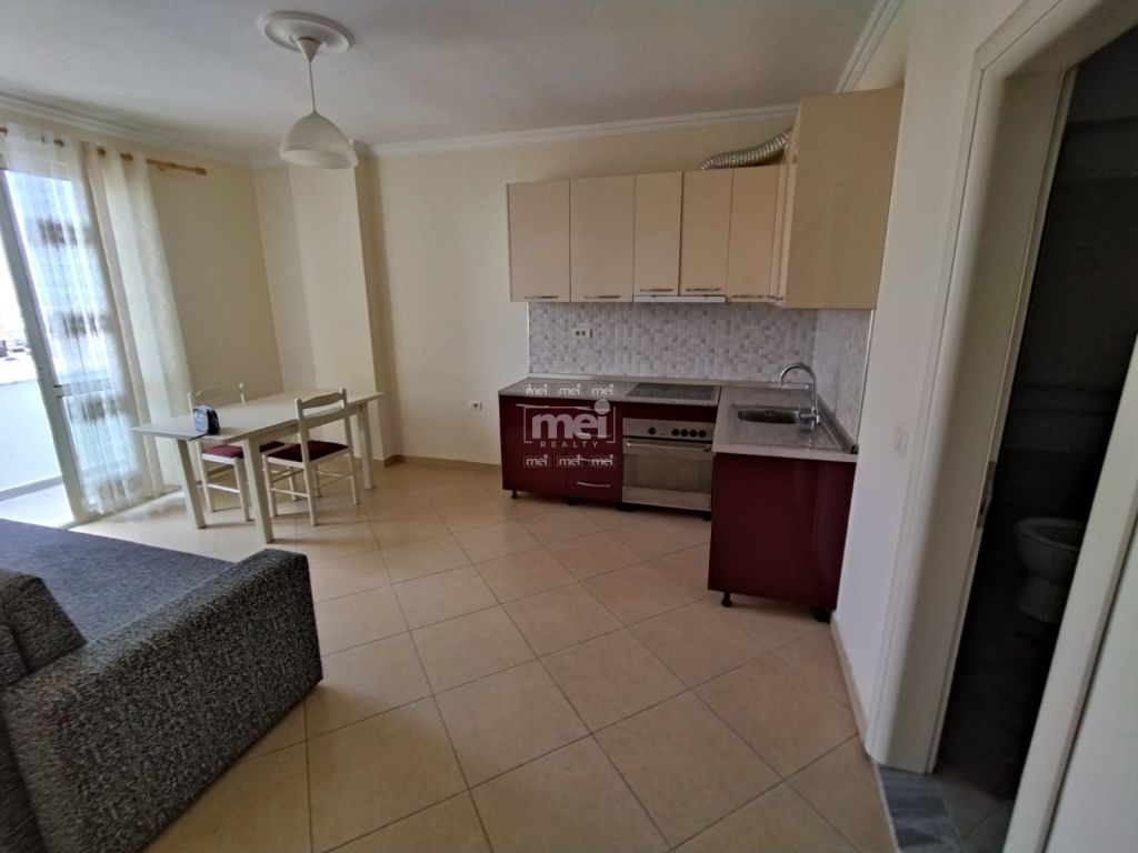 JEPET ME QIRA APARTAMENT 1+1 NE ZONEN E PLAZHIT