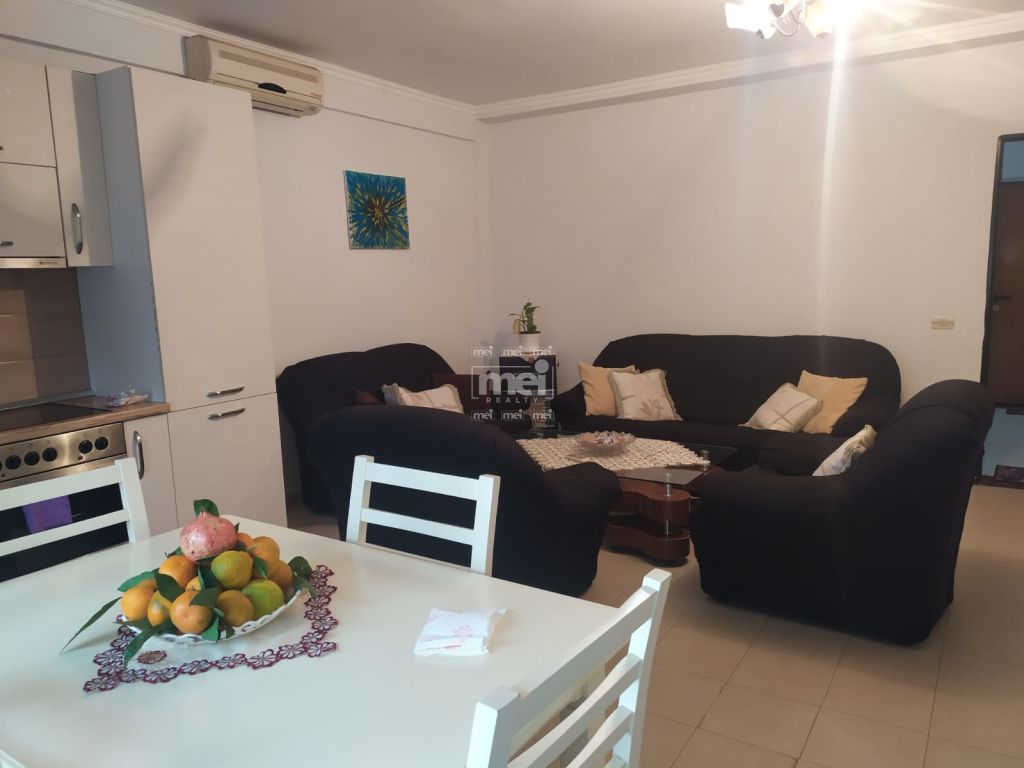SHITET APARTAMENT 2+1 NE PLAZH