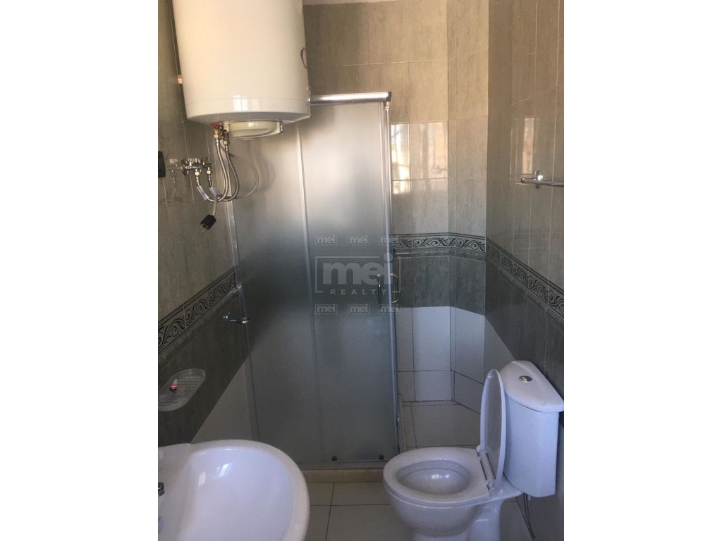 Shitet Apartament 2+1, Tek Fusha Ali Demit.