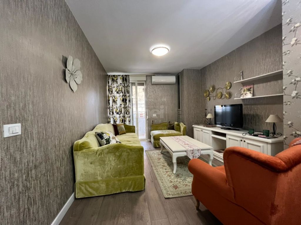 SHITET SUPER APARTAMENT 1+1 NE ZONEN E BLLOKUT!