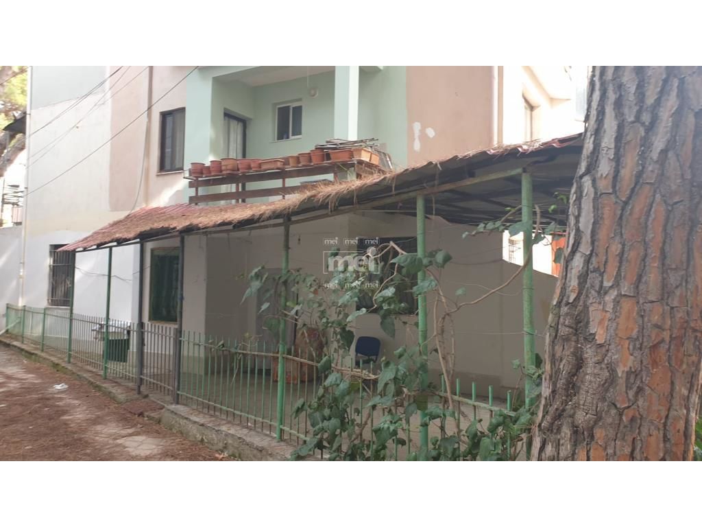 SHITET APARTAMENT 2+1+2 ME OBORR NE GOLEM!