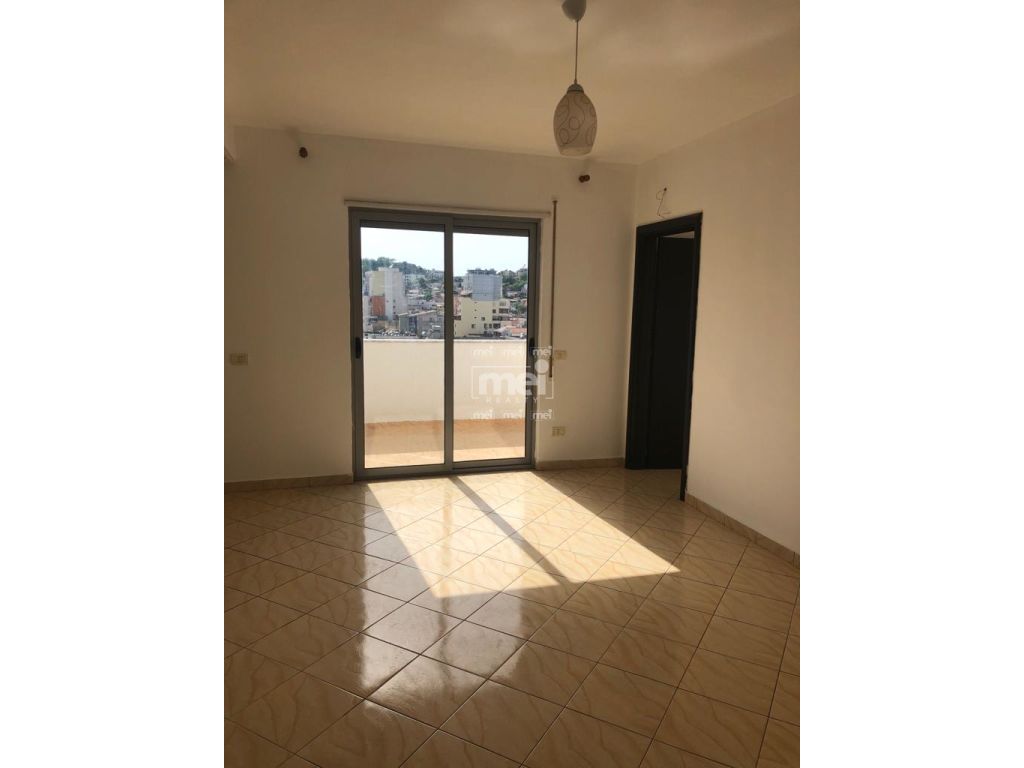 JEPET ME QIRA APARTAMENT 2+1+2, PRANE KOPSHTIT "SOTIR NOKA" ! 4