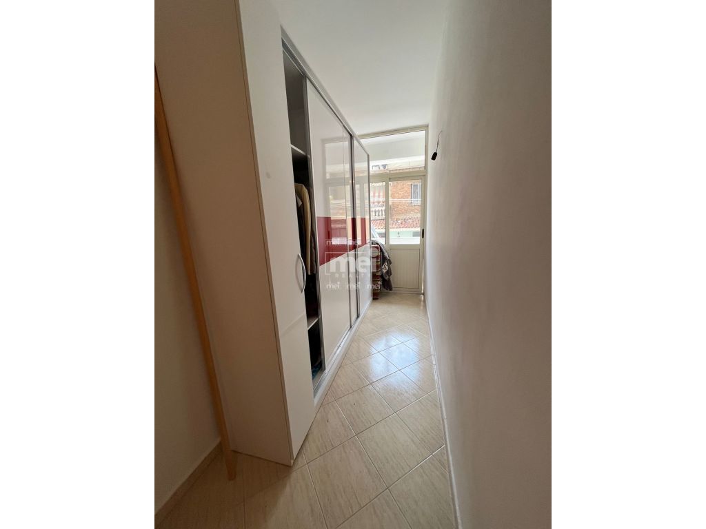 JEPET ME QIRA APARTAMENTI 2+1+2 NE QENDER