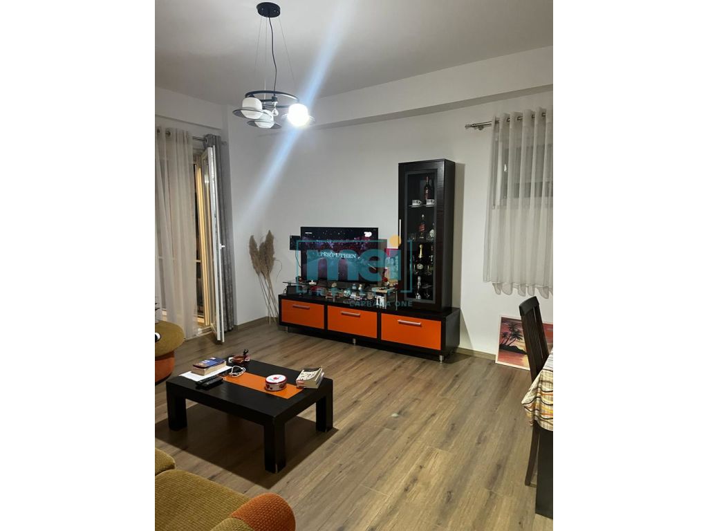 Jepet me Qera Super Apartament 2+1 në Bërryl! 6