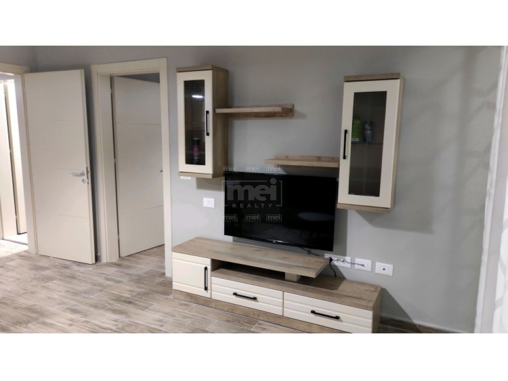 Jepet Me Qera Apartament 1+1+garazh Tek Fusha E Aviacionit