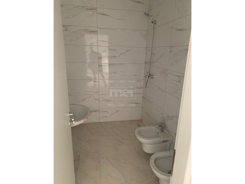 Shitet Apartament 2+1 ne MISTO MAME
