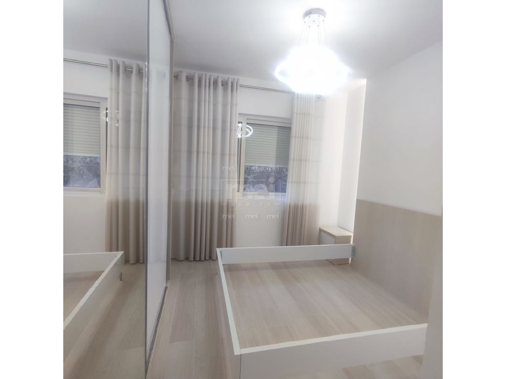 SHITET APARTAMENT 1+1, TEK KOMUNA E PARISIT