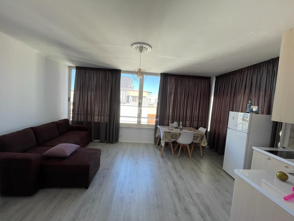 SHITET APARTAMENT 1+1 NE SHKEMB TE KAVAJES !