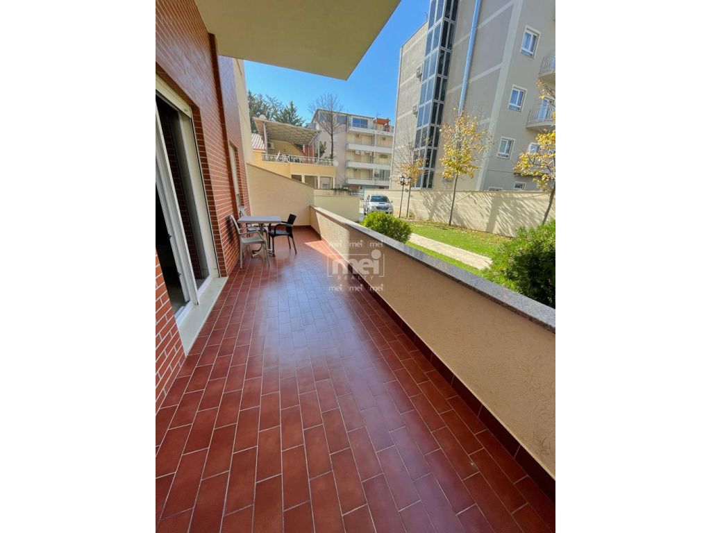 SHITET APARTAMENT 1+1 ME VERANDE PRANE MURRIZIT! 5